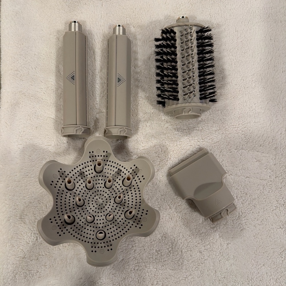 Shark FlexStyle blow dryer attachments